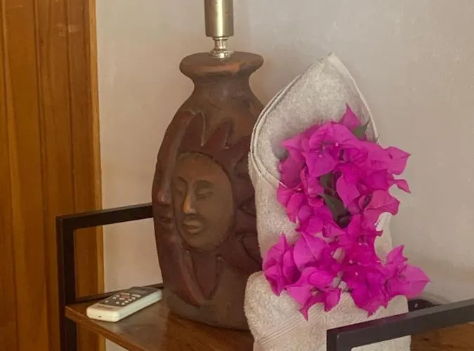 Front Bahia Hotel 2*