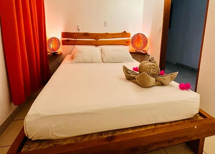 Front Bahia Hotel